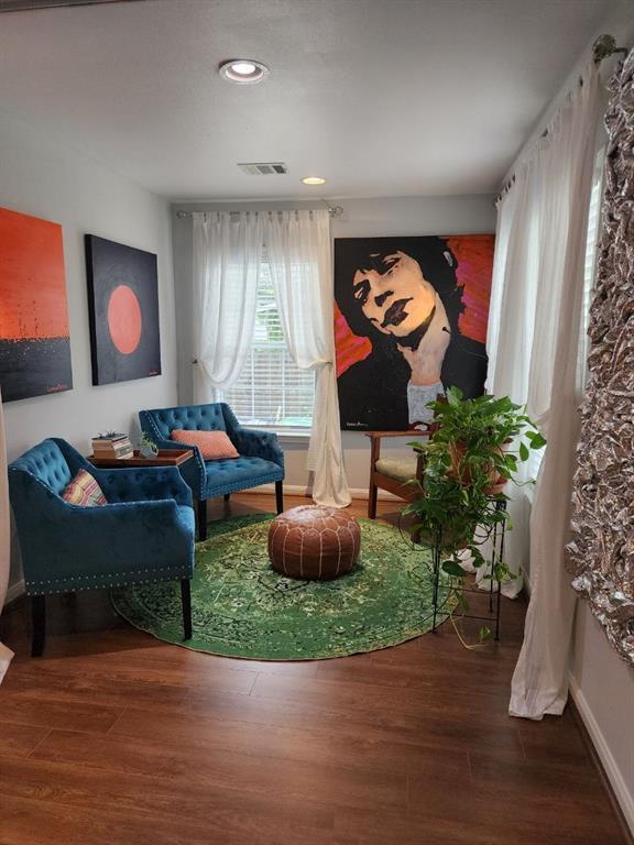 Foto del edificio - 5516 Chapman St