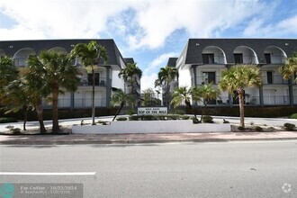 Building Photo - 4013 N Ocean Dr