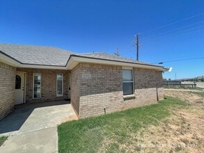 Building Photo - 5402 Marshall St