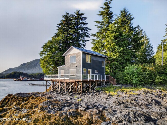 Foto del edificio - 5751 N Tongass Hwy
