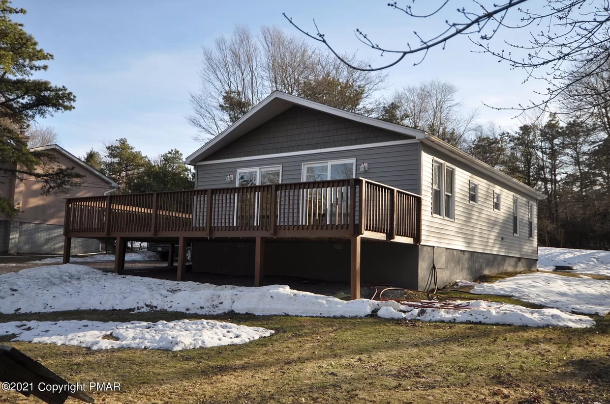 Building Photo - 607 S Old Stage Rd