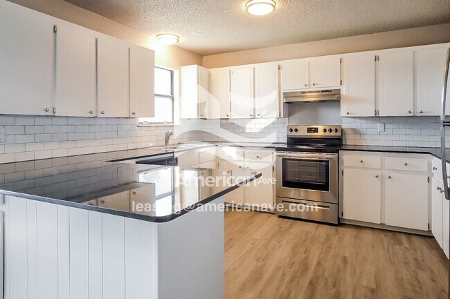 Foto del edificio - 2977 W 115th Pl