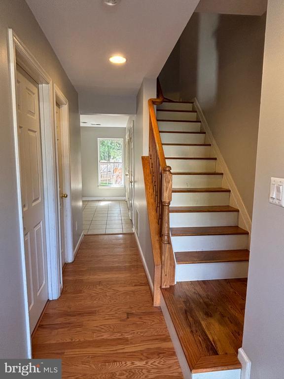 Building Photo - 802 Pendleton Ln