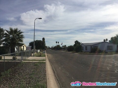 Building Photo - 1361 S Palo Verde St