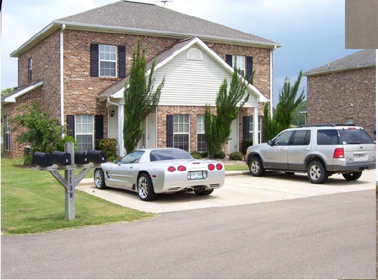 Primary Photo - Lake Pointe Apartments