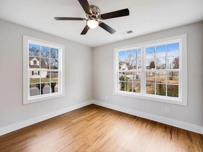 Building Photo - 192 Duke St