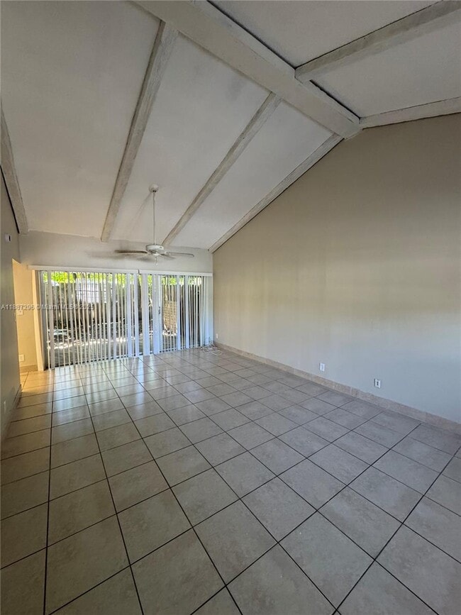 Foto del edificio - 7205 W Sunrise Blvd