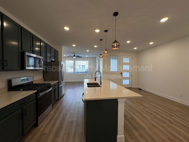 Foto del edificio - 2657 W 68th Pl