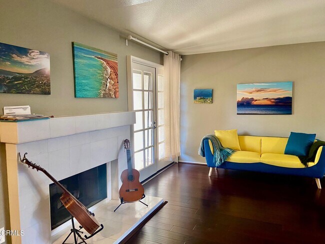 Building Photo - 802 Magnolia Ave