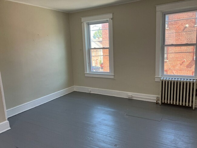 Foto del edificio - 116 N Marshall St