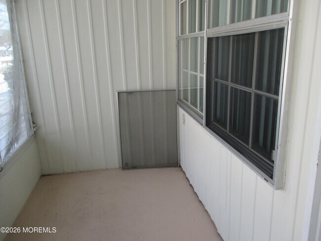 Foto del edificio - 365D Chesterfield Ct