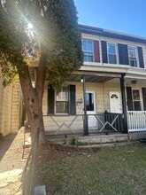 Building Photo - 2371 Canby St