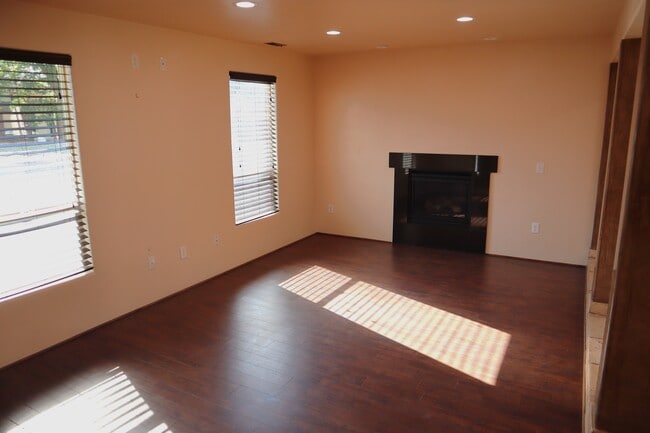 Building Photo - 5816 S 1325 E