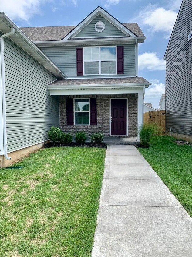 Primary Photo - 2396 Huntly Pl