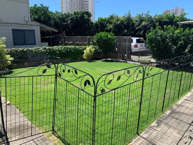 Foto del edificio - 1469 Makiki St