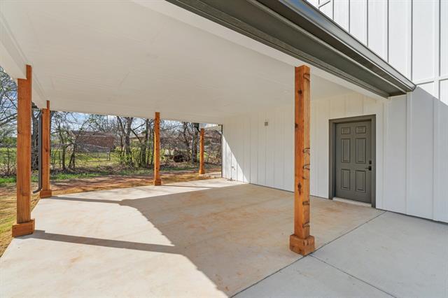 Building Photo - 402 Poplar St