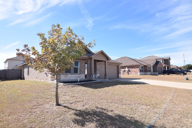 Building Photo - 504 W Libra Dr