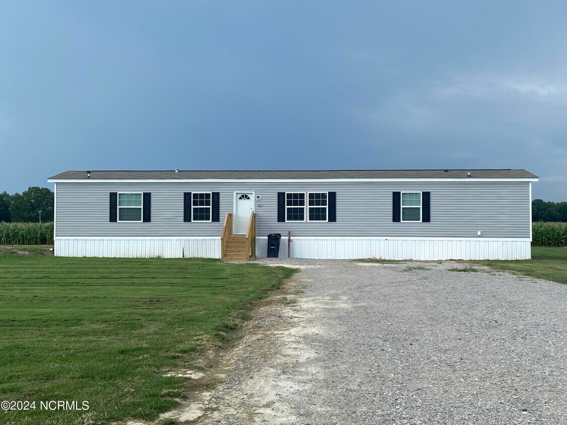 Primary Photo - 1021 Mill Field Rd