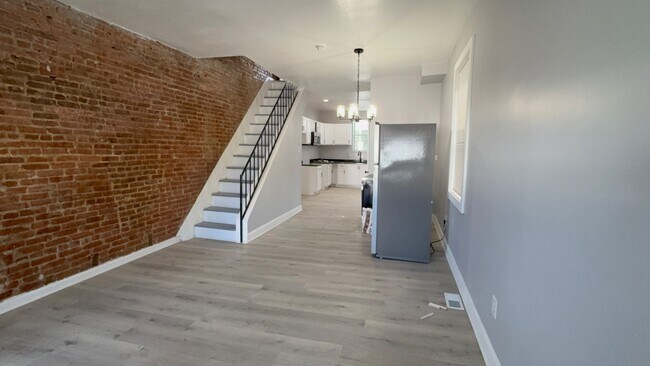 Foto del edificio - 3317 Paton Ave