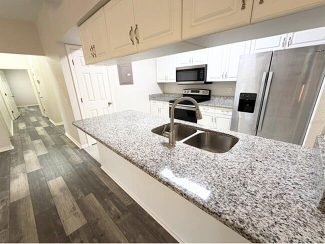 Building Photo - 1001 Eagle Pond Dr