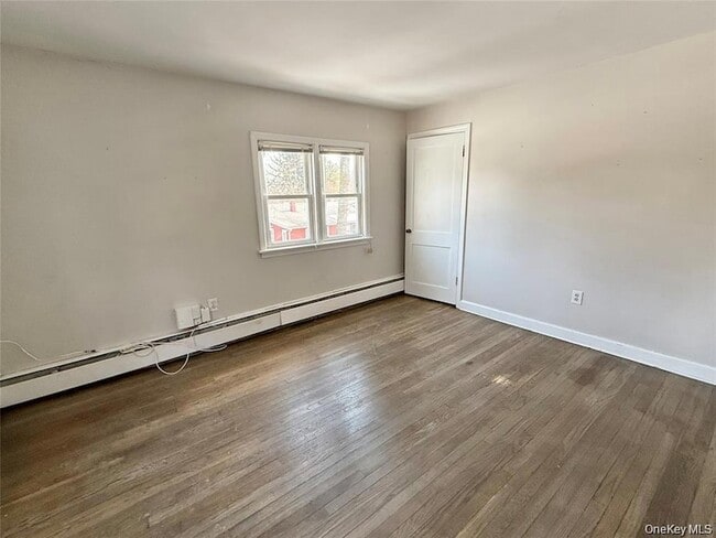 Building Photo - 4 Riverview Ave