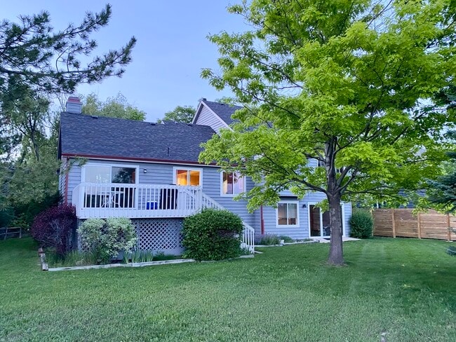 Back - 6048 Chelsea Manor Ct