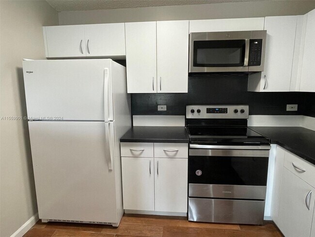 Foto del edificio - 3650 N 56th Ave