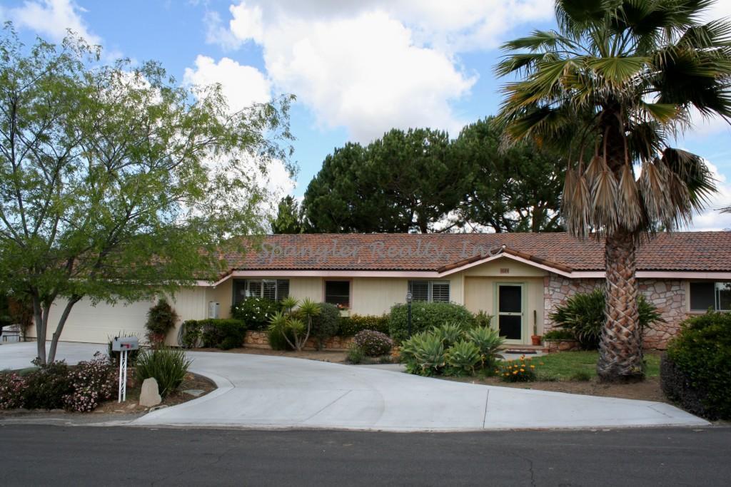 Foto principal - One-Story Mid-Century Ranch-Style Home in ...