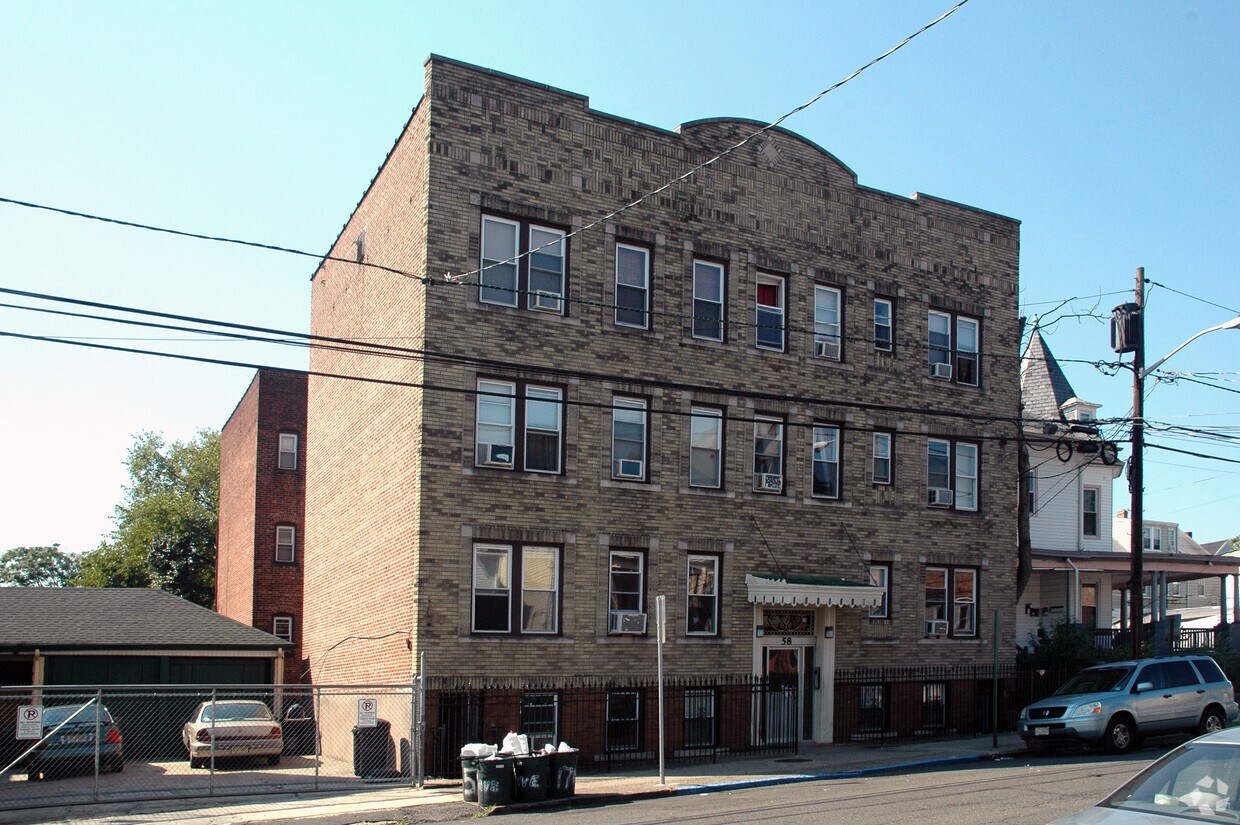 Foto principal - 58-60 E 17th St