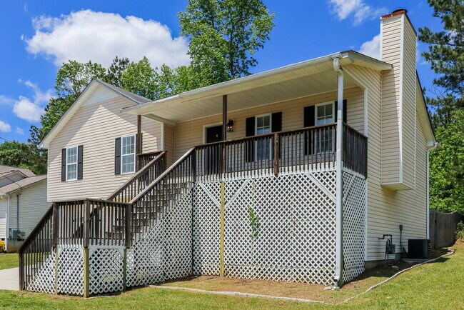 Foto del edificio - 425 River Trace Dr