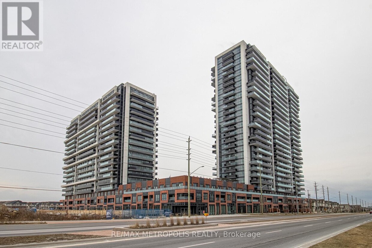 Photo principale - 2545-2545 Simcoe St N