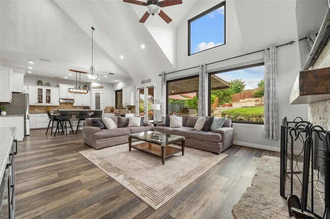 Building Photo - 1207 Sledge Dr