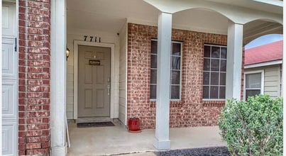 Building Photo - 7711 Parkwood Way