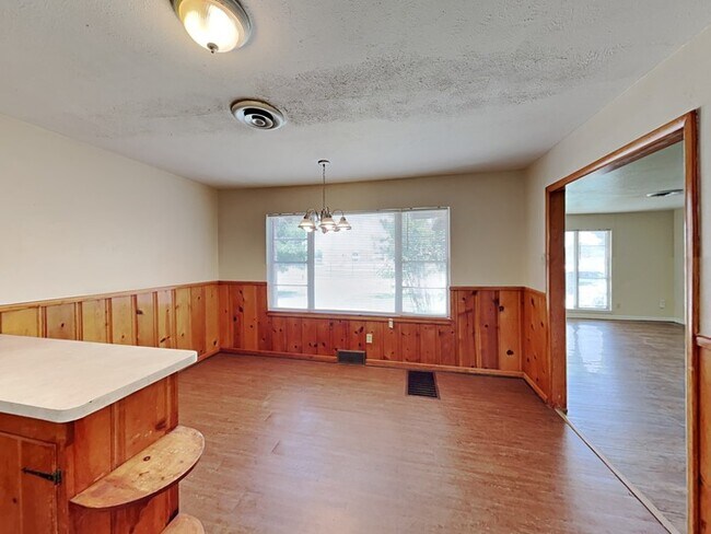 Building Photo - 3405 Norton Dr