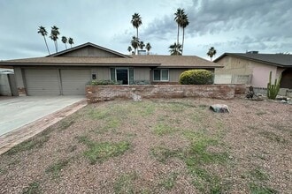 Building Photo - 4717 S Hazelton Ln