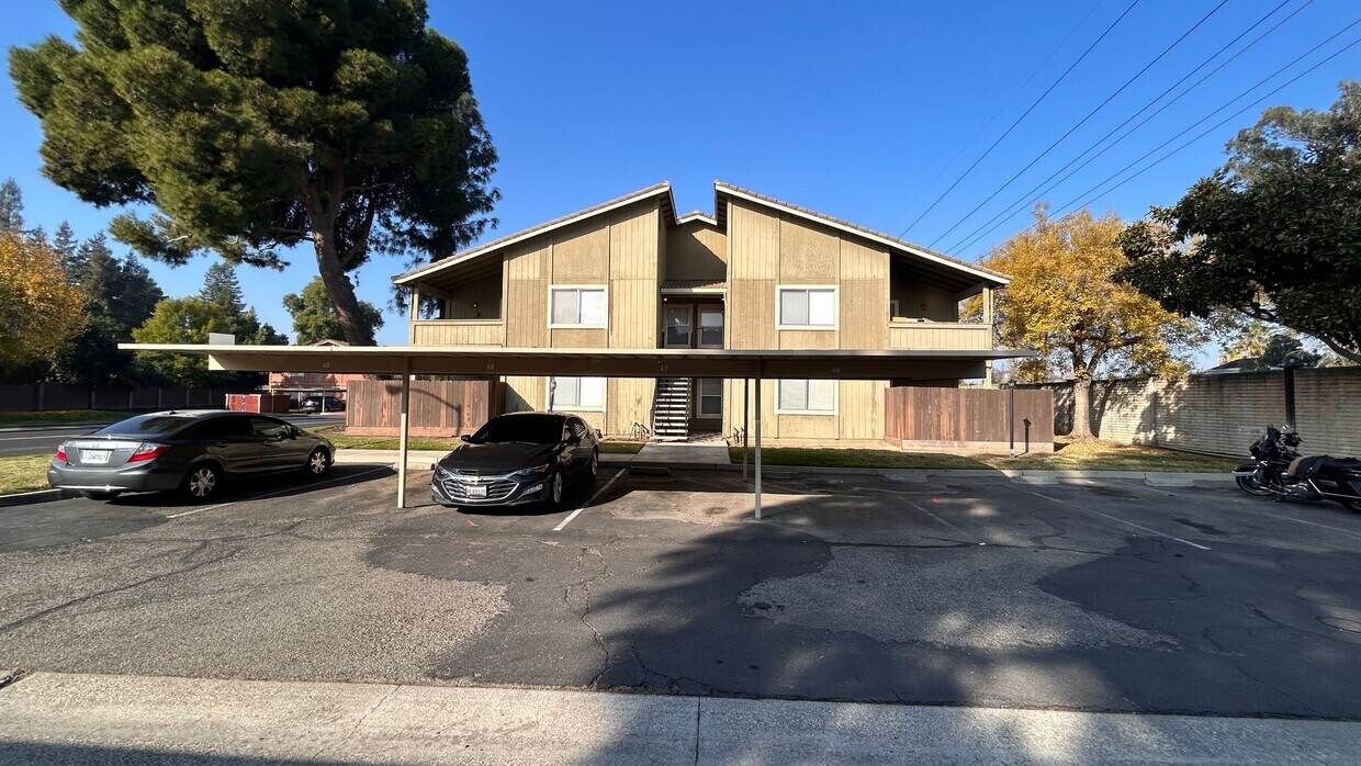 Foto principal - Water/Sewer/Garbage Included