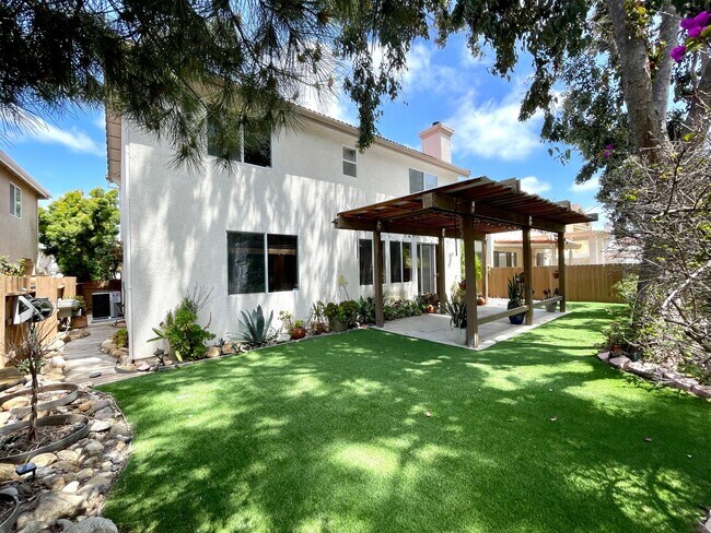 Foto del edificio - 4907 Wheelhouse Dr