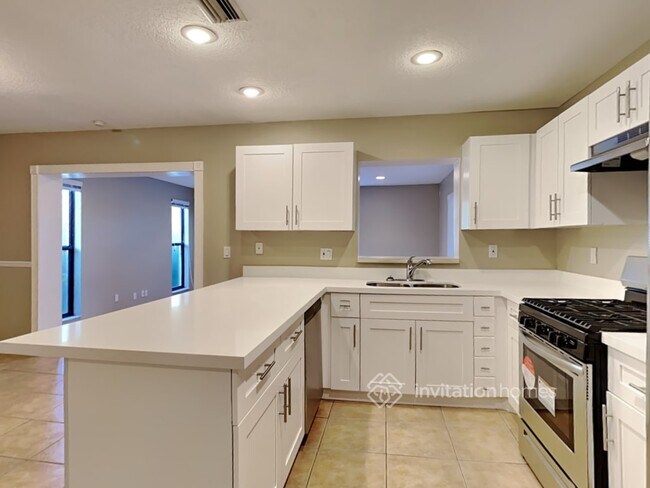 Building Photo - 11869 Birch St