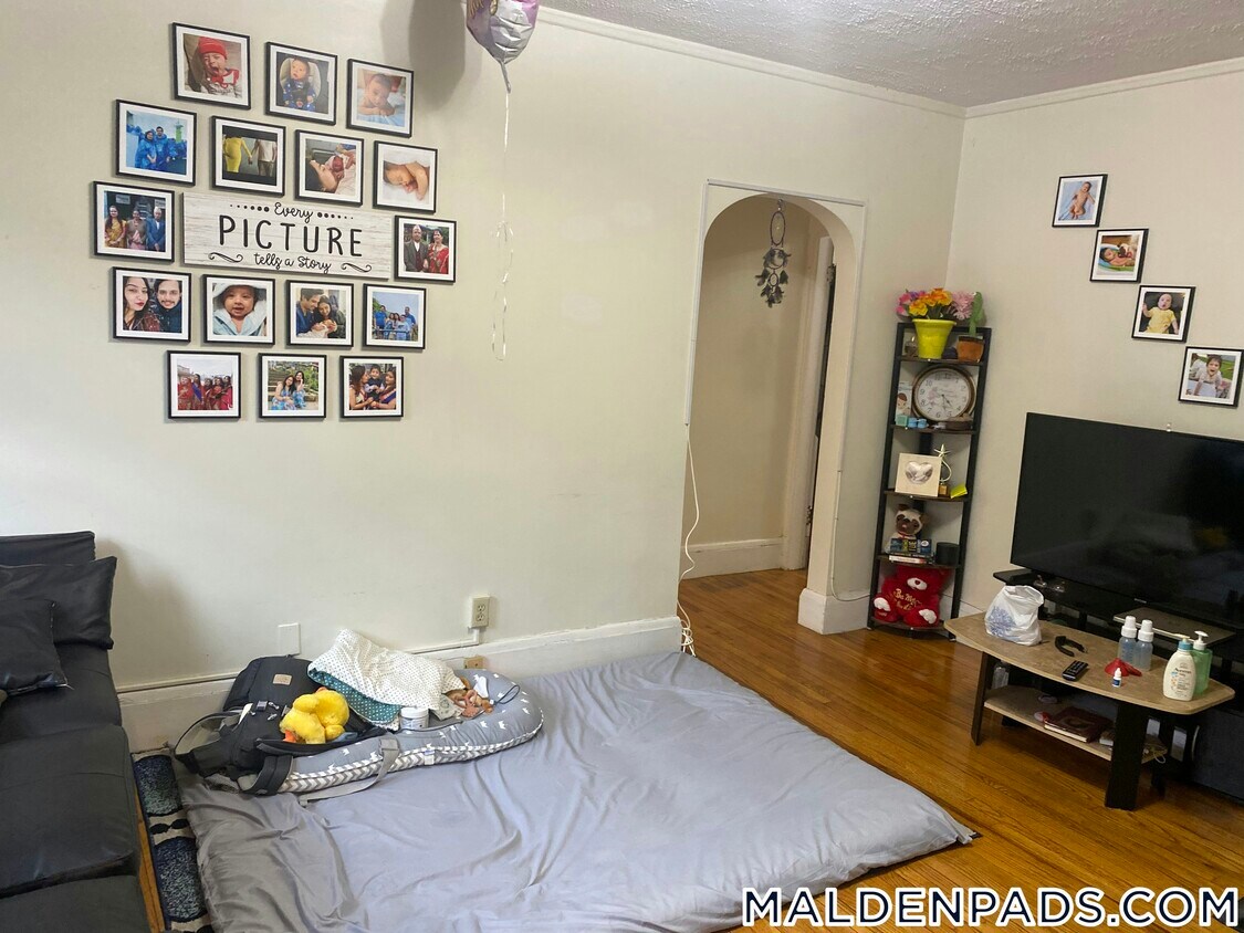 Foto principal - 349 Pleasant St