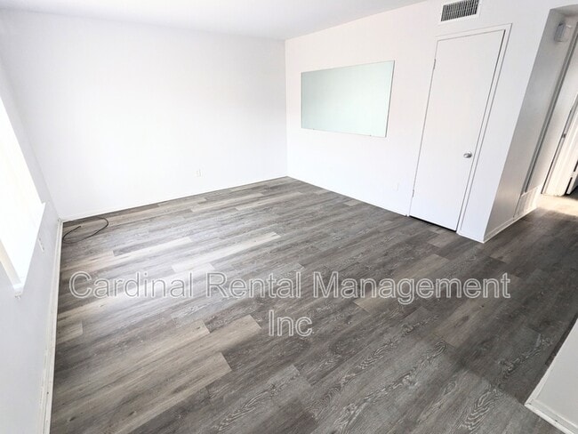 Foto del edificio - 917 Cabrillo Dr