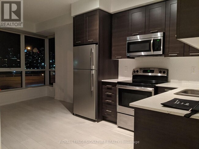 Photo du bâtiment - 50 Bruyeres Mews