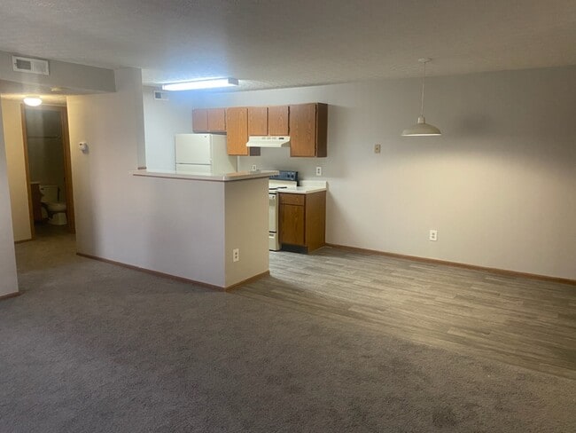 Building Photo - 354 Wellington Willows Way