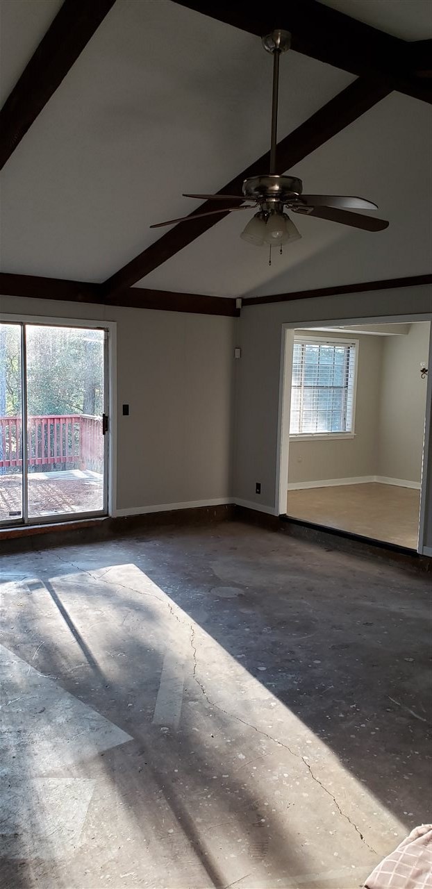 Building Photo - 101 Pine Cove
