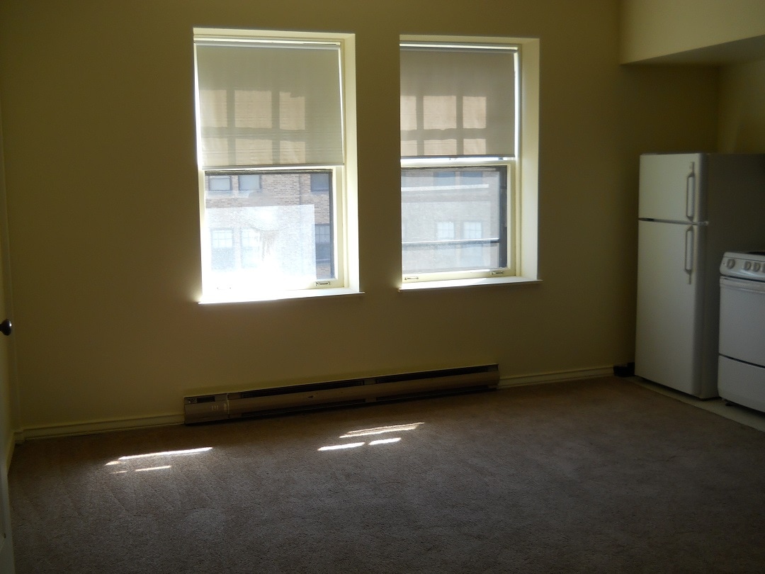 Lake Shore Towers – photo 3