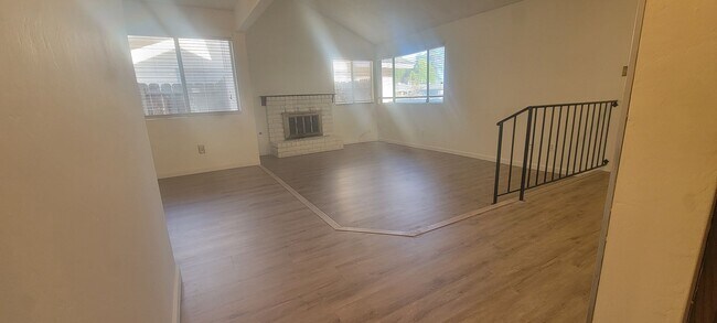 Foto del edificio - 4508 Foxboro Ave