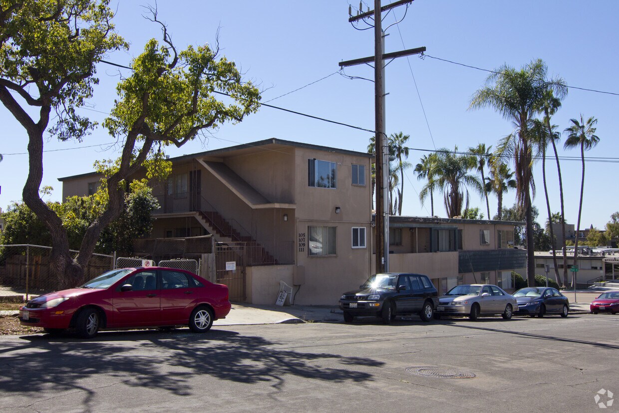 Foto del edificio - 105-111 Nutmeg St