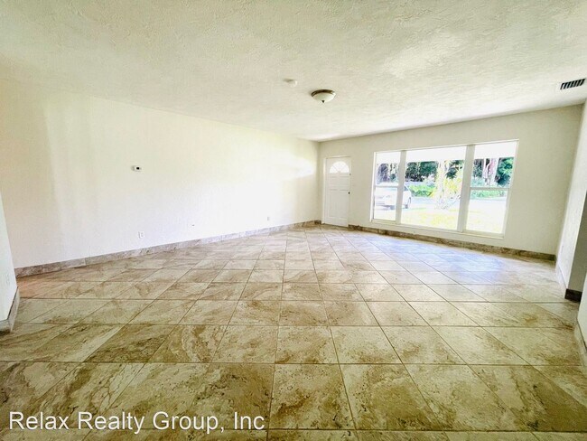 Foto del edificio - 2 br, 2 bath House - 5512 7th Ave Drive West