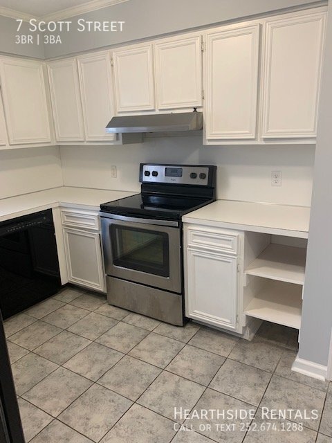 Building Photo - 3 Bed 2 Bath Townhouse in Windy Ridge