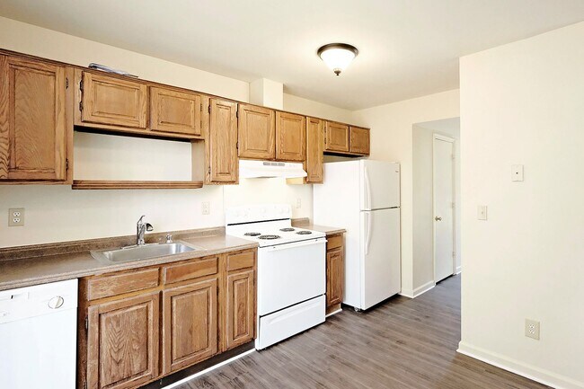 Foto del edificio - Move-in Ready/Pet-Friendly Briarwood Duplex