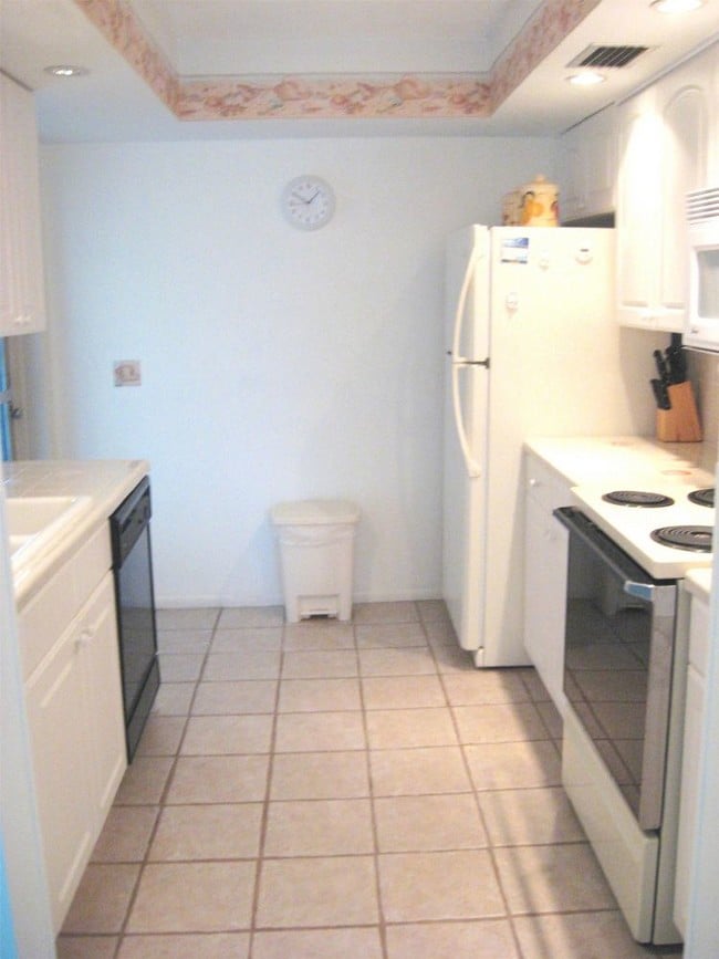 Building Photo - 101 Louella Ln